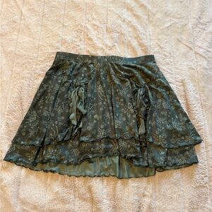Chic Asymmetrical Green Floral Skirt